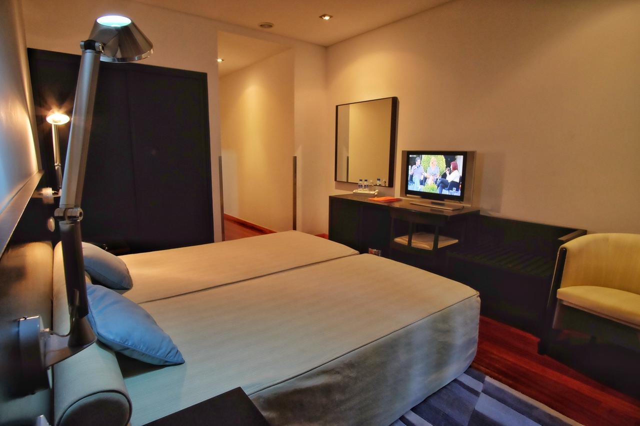 Hotel Vila Luena Vila Verde  Bagian luar foto